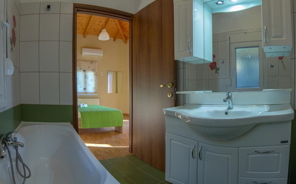 Villa Nikoleta Apolpaina 外观 照片